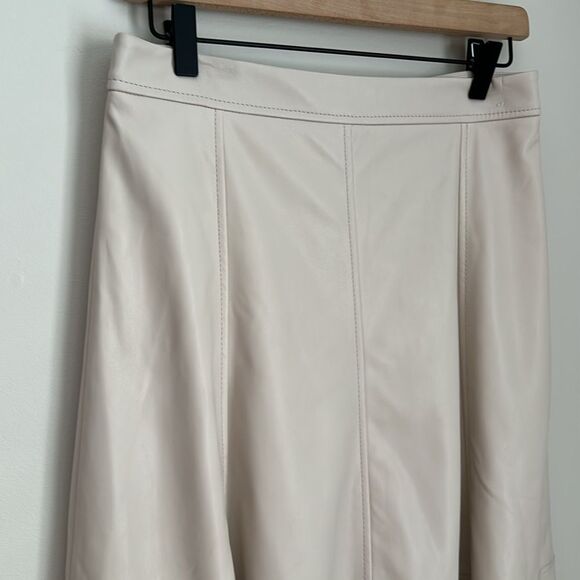 Banana Republic Factory Faux Leather A-Line Midi Skirt Cream Size 6P Petite - Picture 3 of 13